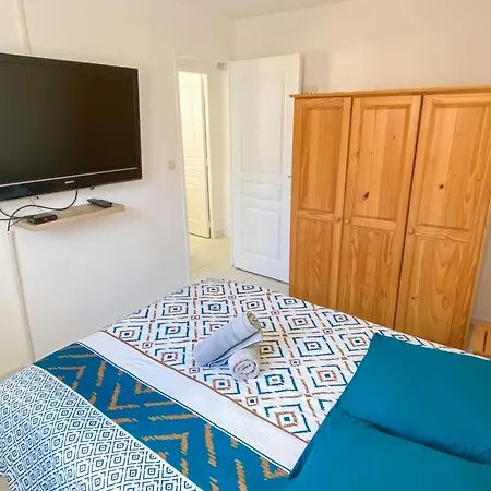 Vakantiehuis Dydy Haven - Maison De A Plage, Piscine, Et Climatisation *